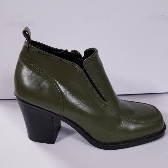 Newport News Easy Style Chunky Booties Army Green Size 5.5 - Picture 6 of 11